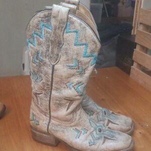 Corral Western Cowboy Boots with Blue Accents Size Teens 3